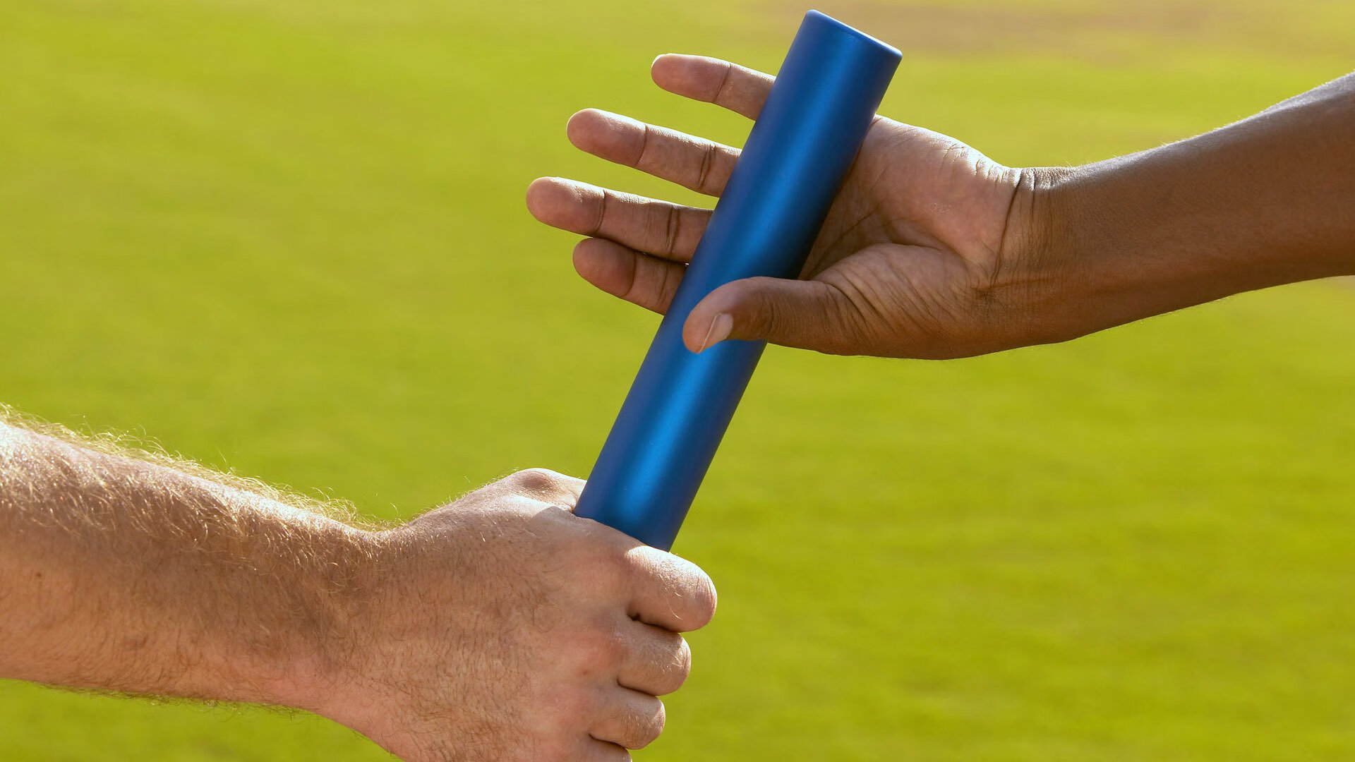 开云体育网址-冰球季后赛：冰上角逐进入白热化，冰球全场比赛时间